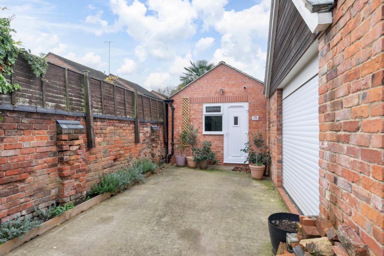 Modern Self Contained Studio Home Cheltenham Exterior photo